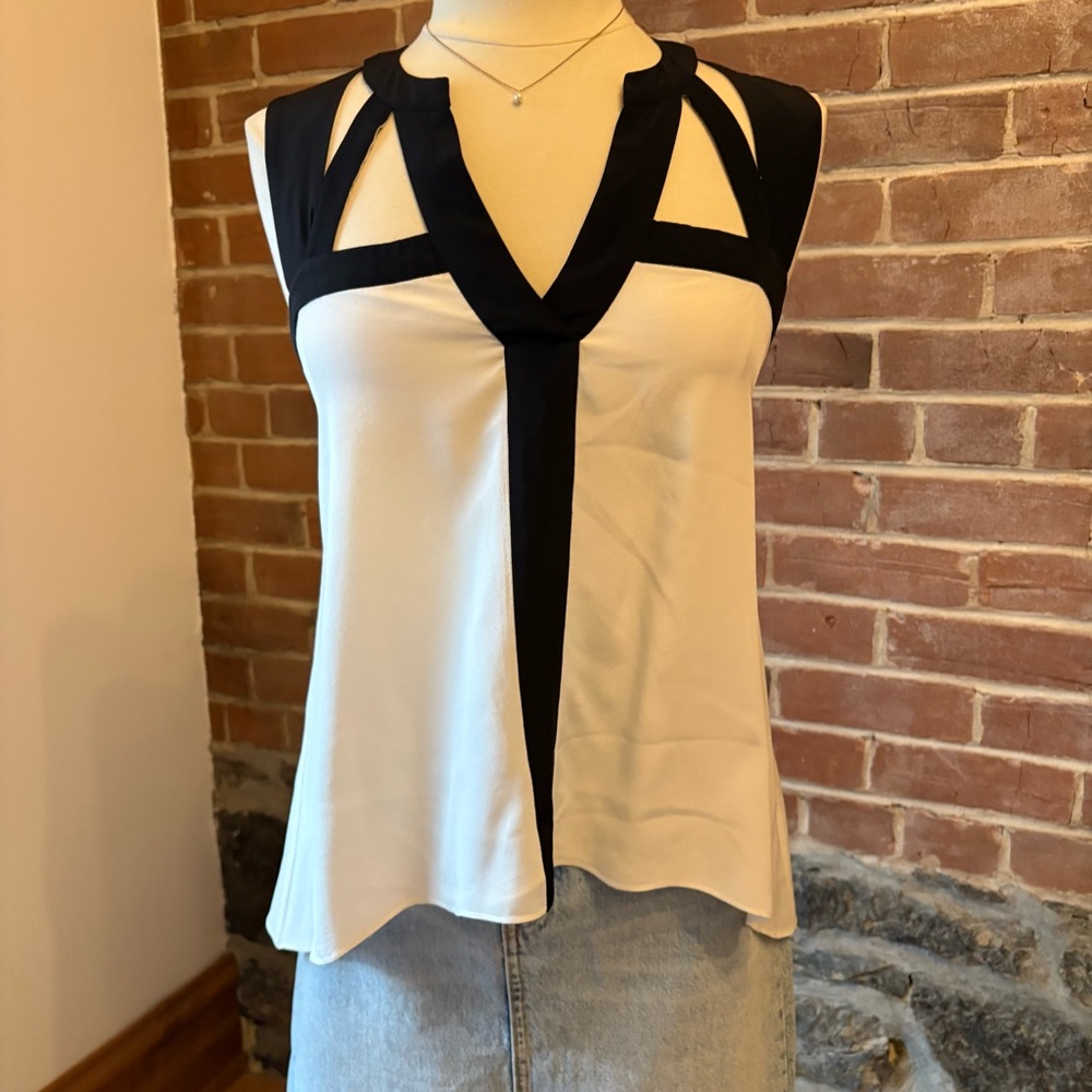 BCBG Max Azria Silk Top – Perfect Condition